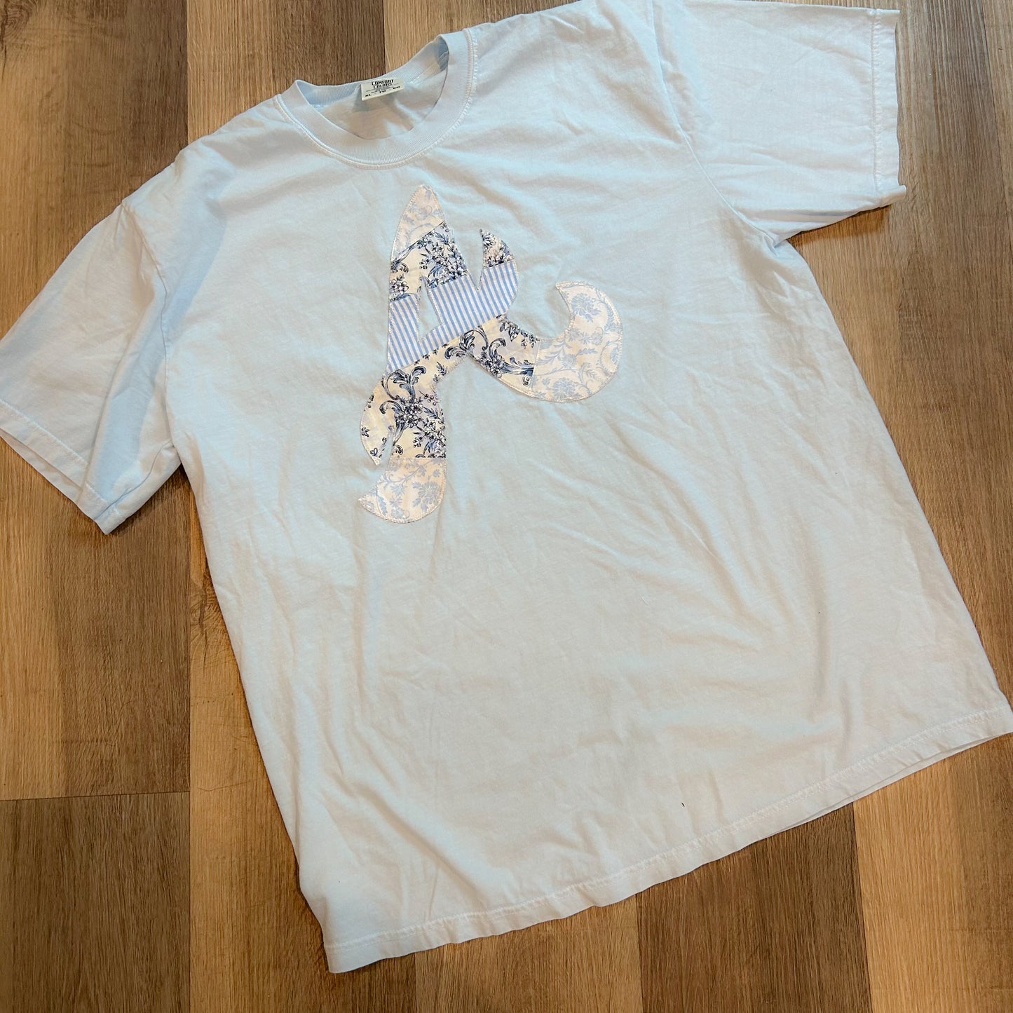 XL One-of-a-Kind Braves Tee