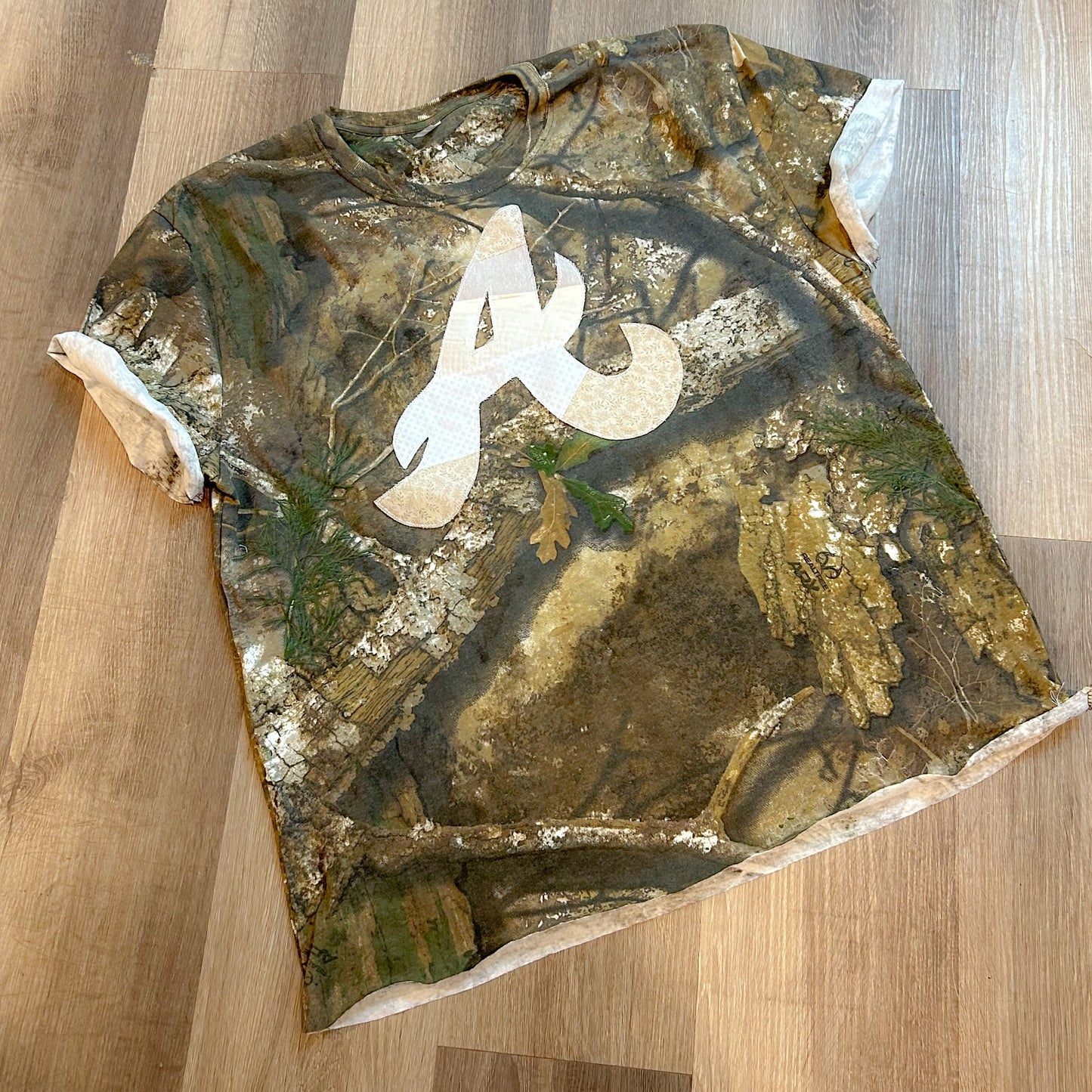 XL One-of-a-Kind Braves Camo Tee